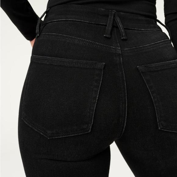 Good American Good Legs Step Hem Jeans - Picture 7 of 8